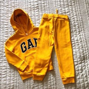 GAP Hoodie and Jogger - Yellow - Boys Size 5T